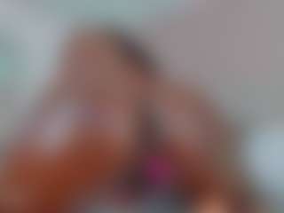 Live cam show with Maddy - Double Penetration on chickslive.net