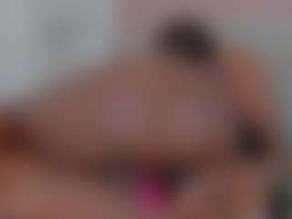 Live cam show with Maddy - Petite on studioflirtlive.com