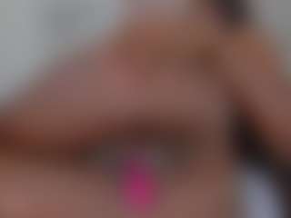 Live cam show with Maddy - Bedroom on instabang