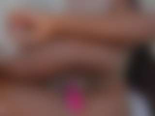 Live cam show with Maddy - Ebony on instabang | colombia