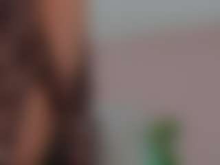 Live cam show with Maddy - Ebony on Camsoda | colombia