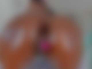 Live cam show with Maddy - Black on pussylord.com | colombia