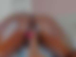 Live cam show with Maddy - Black on Stripli.com