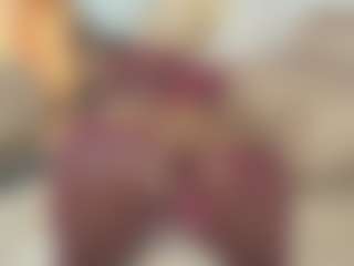 Live cam show with Maddy - Ebony on Milfs Live | colombia