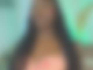 Live cam show with Maddy - Athletic Ebony on madthumbs