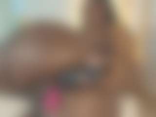 Live cam show with Maddy - Asshole on Camsoda