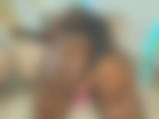 Live cam show with Maddy - Athletic Ebony on Milfs Live