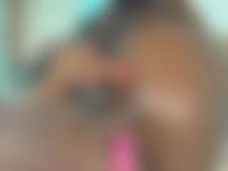 Live cam show with Maddy - Athletic Ebony on Cam Slut