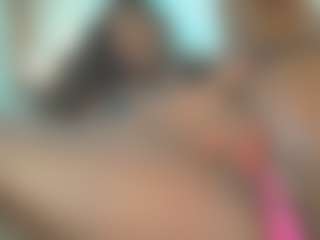 Live cam show with Maddy - Double Penetration on madthumbs