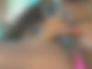 Live cam show with Maddy - Black Small Tits on studioflirtlive.com