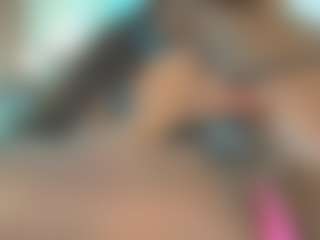 Live cam show with Maddy - Ebony Toys on LiveSexCams6