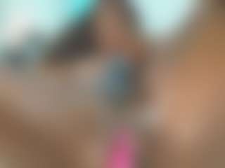 Live cam show with Maddy - Ebony HD on Camsoda