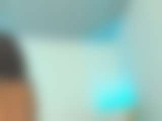 Live cam show with Maddy - Orgasm on CamClone