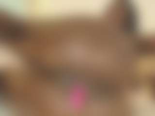 Live cam show with Maddy - Living Room on Mixed Magazine Live