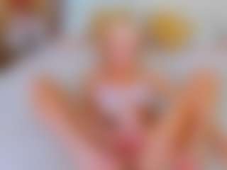 Live cam show with bellatip - Flashing on 1on1-livenow