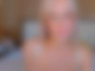 Live cam show with bellatip - Petite on livesuperchat.net
