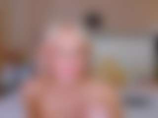 Live cam show with bellatip - Glasses on Free Soda