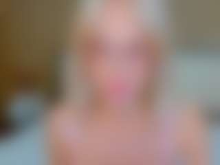 bellatip's Live Sex Cam Show