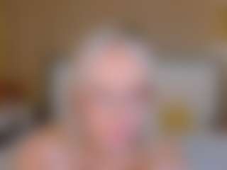 Live cam show with bellatip - Petite Teen (18+) on Camming Site