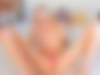 Live cam show with bellatip - Petite Teen (18+) on AdultVida.com
