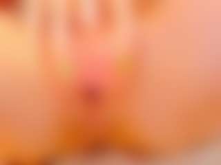 Live cam show with bellatip - Public on Dolls Live