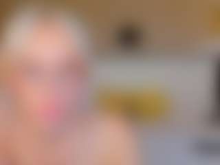 Live cam show with bellatip - Petite on livesexfox.com