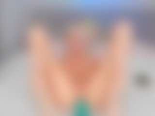 Live cam show with bellatip - Flashing on xblisslive.com