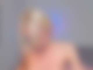 bellatip's Live Sex Cam Show