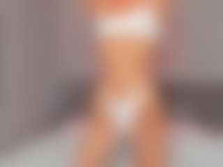 bellatip's Live Sex Cam Show