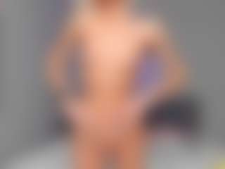 Live cam show with bellatip - Handjob on Dolls Live