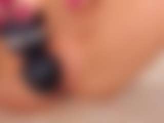 Live cam show with bellatip - Glasses on Camsoda