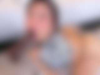 Live cam show with elizabeth-bree - Dildo on CamSextacy