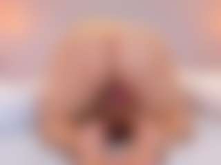 elizabeth-bree's Live Sex Cam Show