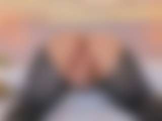 elizabeth-bree's Live Sex Cam Show