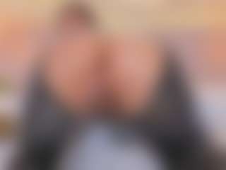 elizabeth-bree's Live Sex Cam Show