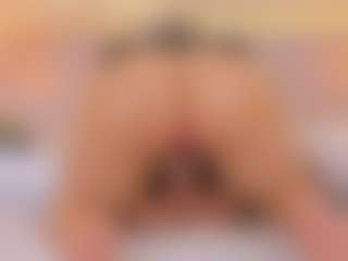elizabeth-bree's Live Sex Cam Show