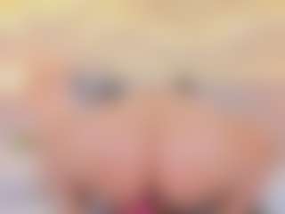 elizabeth-bree's Live Sex Cam Show