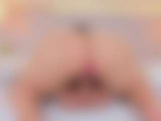 Live cam show with elizabeth-bree - Dirty Talk on AdultVida.com