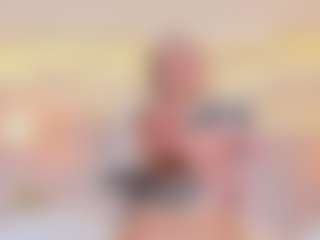 Live cam show with elizabeth-bree - Anal on Mixed Magazine Live