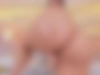 elizabeth-bree's Live Sex Cam Show