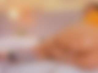 Live cam show with elizabeth-bree - Shaved on AdultVida.com