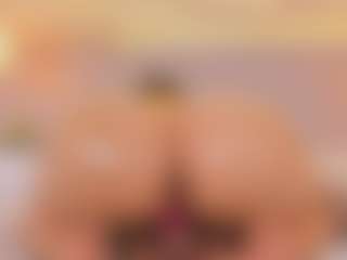 elizabeth-bree's Live Sex Cam Show