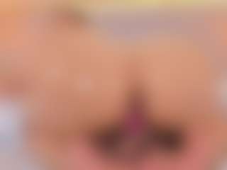 elizabeth-bree's Live Sex Cam Show