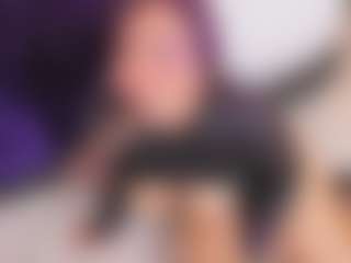 Live cam show with elizabeth-bree - Petite on CamClone