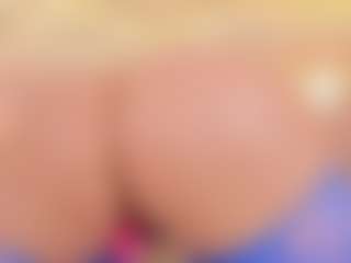 elizabeth-bree's Live Sex Cam Show