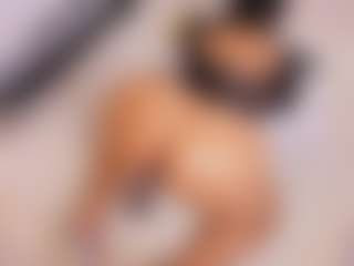 elizabeth-bree's Live Sex Cam Show