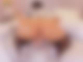 elizabeth-bree's Live Sex Cam Show