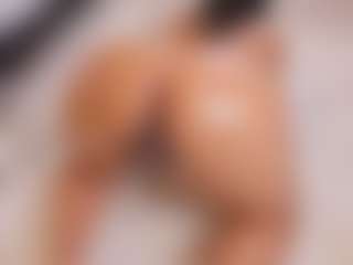 Live cam show with elizabeth-bree - Young Adult on CamClone