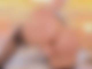 Live cam show with elizabeth-bree - Handjob on Mixed Magazine Live