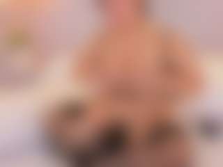 elizabeth-bree's Live Sex Cam Show